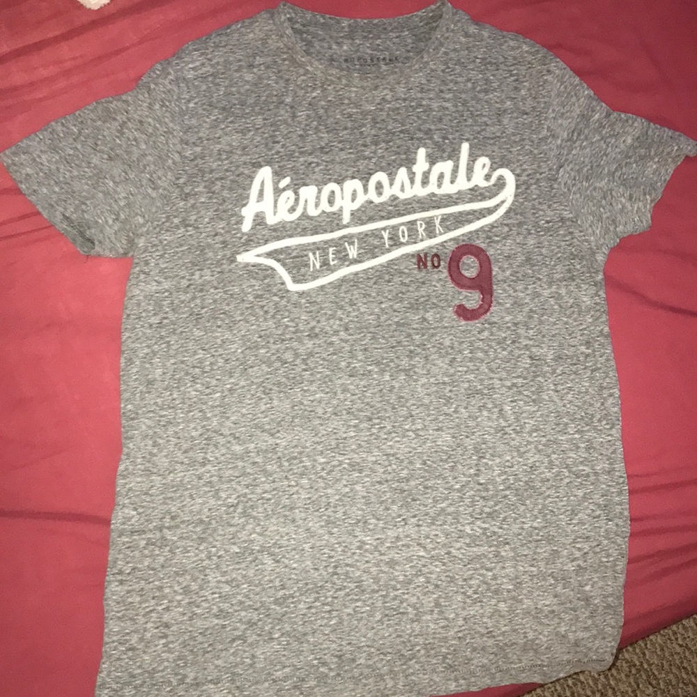 ✊🏽🔥😎 Aeropostale men’s shirt